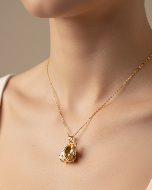 Alice in Wonderland Pendant