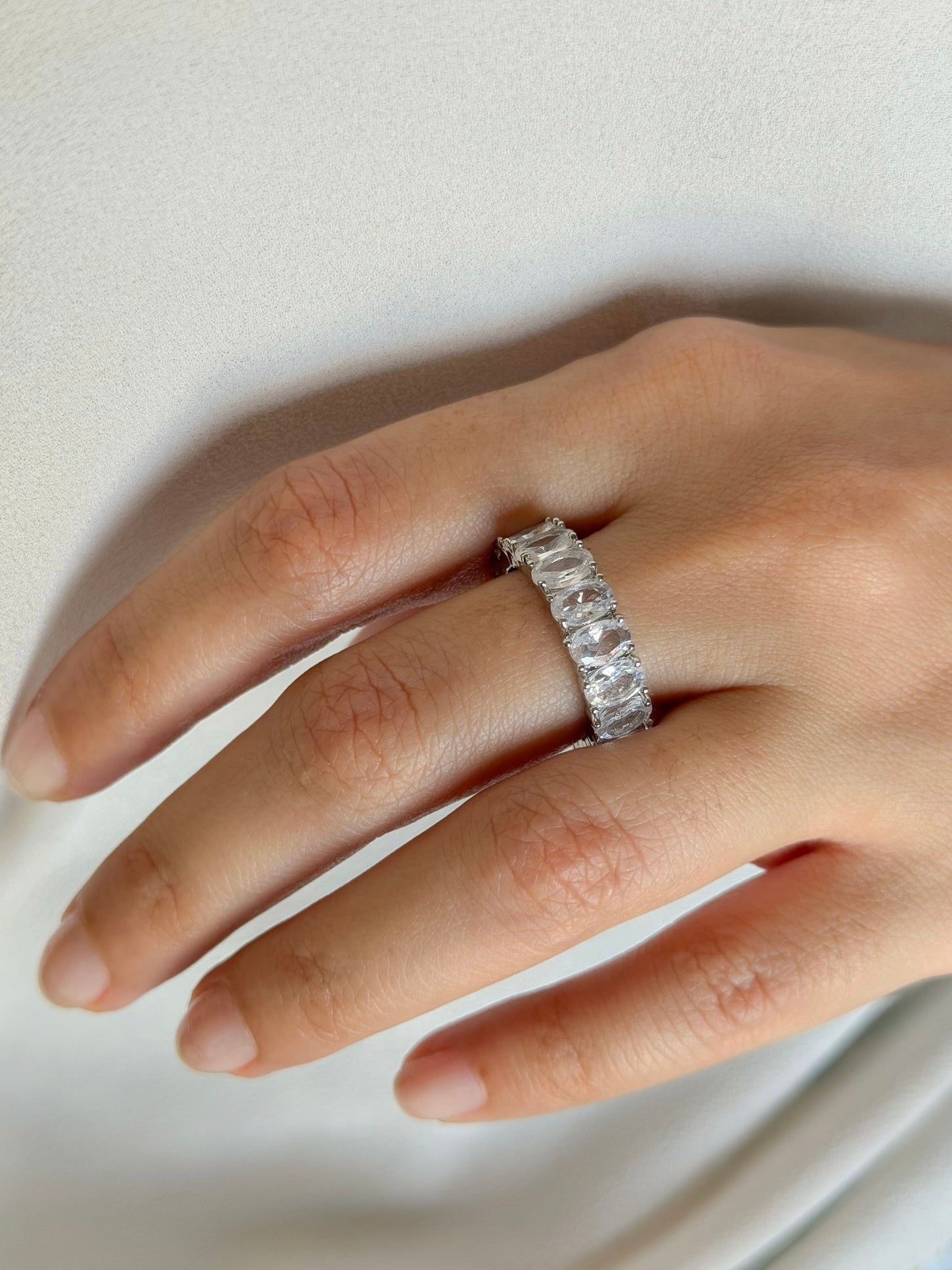 Oval Eternity